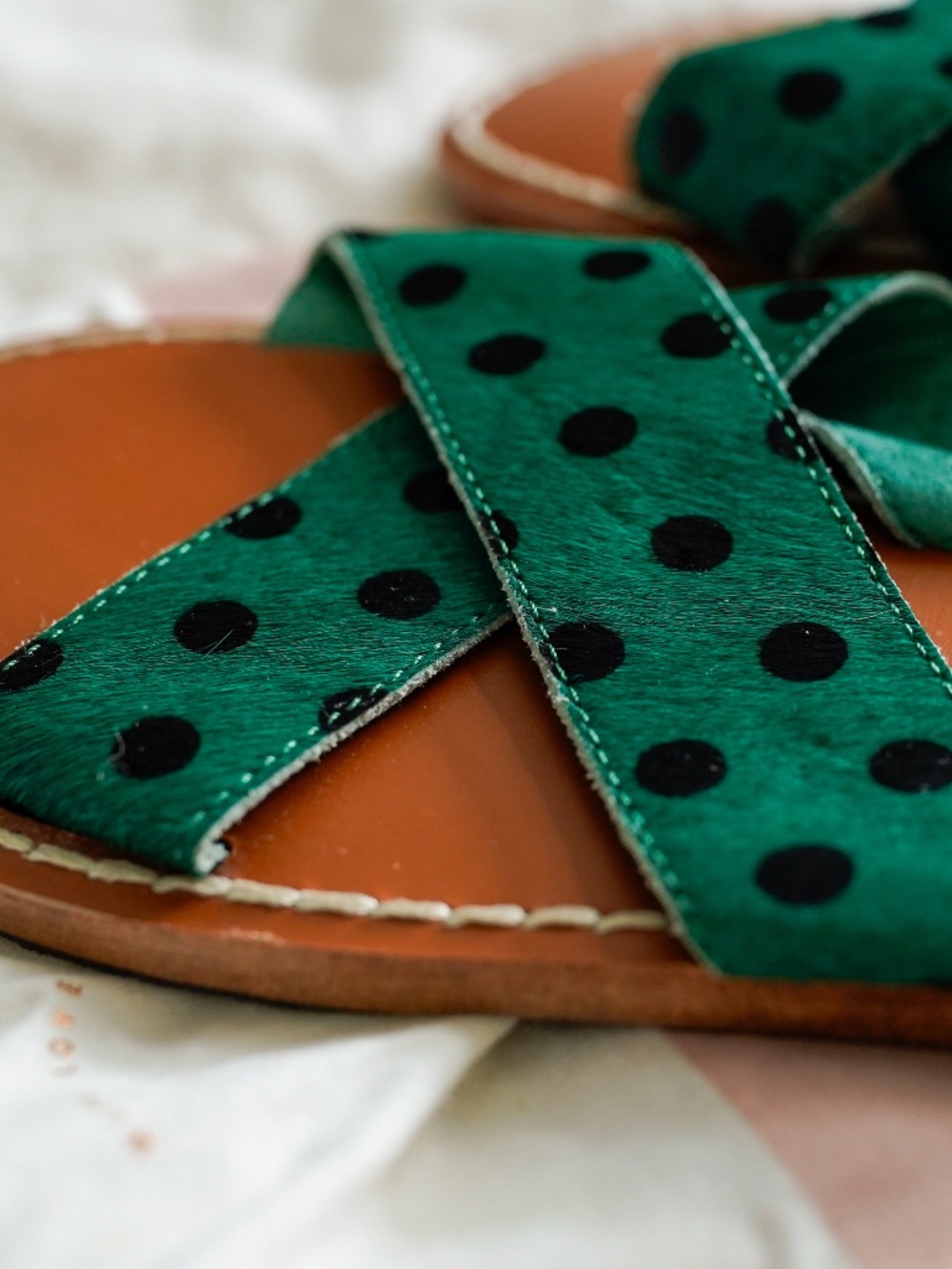 Scotch & Soda Slides - Picture 7 of 7